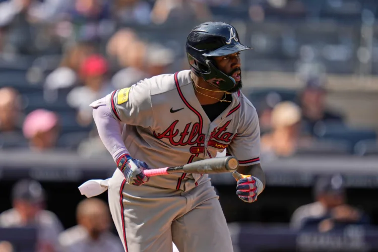 Braves edge Yankees 2-1 in 10 innings